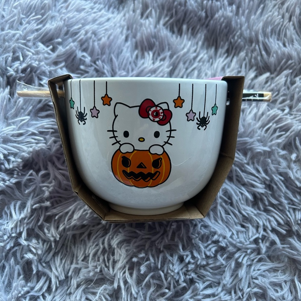 Hello Kitty Halloween Ramen Bowl w/ Chopsticks